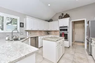 30110 Torrey Pines Cir, Georgetown, TX 78628 - Photo 16