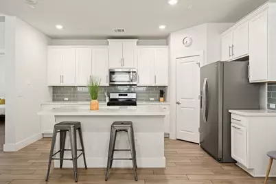 8610 McKamy Drive, Austin, TX 78744 - Photo 6