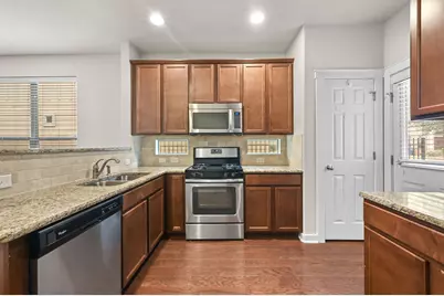 2101 Rivers Edge Way #32, Austin, TX 78741 - Photo 6