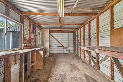 605 Bishop Street, Smithville, TX 78957 - Photo 34