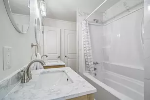 605 Bishop St, Smithville, TX 78957 - Photo 24