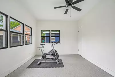 605 Bishop Street, Bastrop, TX 78957 - Photo 34