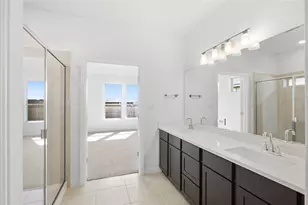 25617 Flora Bella Ln, Elgin, TX 78621 - Photo 4