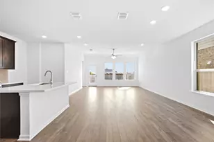 25617 Flora Bella Ln, Elgin, TX 78621 - Photo 22