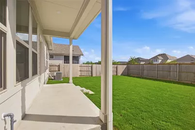 25617 Flora Bella Lane, Elgin, TX 78621 - Photo 6