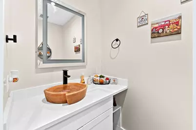 7074 Newman Boulevard, Kyle, TX 78640 - Photo 16