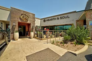 2716 Hillview Green Ln, Austin, TX 78703 - Photo 32