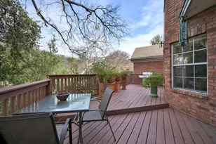 2716 Hillview Green Ln, Austin, TX 78703 - Photo 24