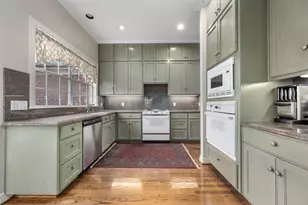 2716 Hillview Green Ln, Austin, TX 78703 - Photo 4