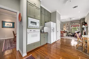 2716 Hillview Green Ln, Austin, TX 78703 - Photo 4