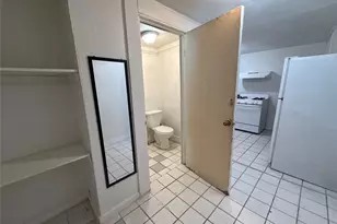 220 Stratford Ct, San Antonio, TX 78223 - Photo 10