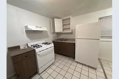 220 Stratford Court, San Antonio, TX 78223 - Photo 6