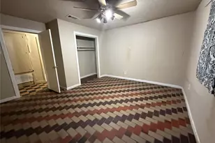 220 Stratford Ct, San Antonio, TX 78223 - Photo 24