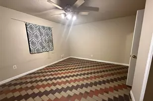 220 Stratford Ct, San Antonio, TX 78223 - Photo 26