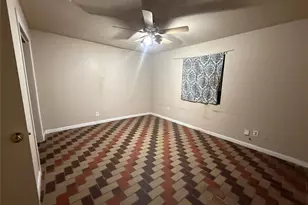 220 Stratford Ct, San Antonio, TX 78223 - Photo 30