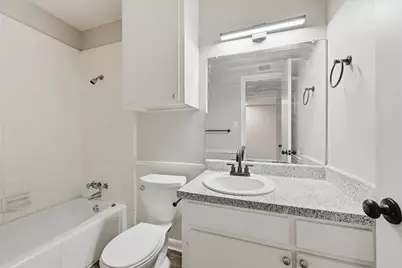 620 W 51st Street #103, Austin, TX 78751 - Photo 8
