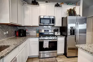 205 Driftwood Ln, Bastrop, TX 78602 - Photo 10