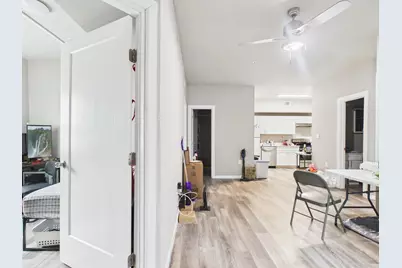 911 W 22nd Street #404, Austin, TX 78705 - Photo 8