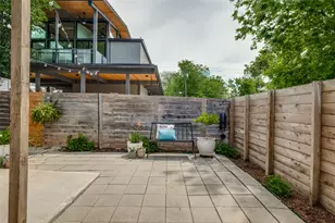 919 E 51st St, Austin, TX 78751 - Photo 22