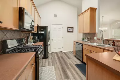 17407 Orwell Lane, Round Rock, TX 78664 - Photo 10