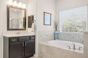 210 Raptor Beak Wy, Cedar Creek, TX 78612 - Photo 14