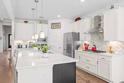 210 Raptor Beak Way, Cedar Creek, TX 78612 - Photo 8