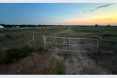 1079 Lomax Harmel Road, Burton, TX 77835 - Photo 6