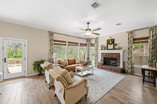 2809 Creeks Edge Pkwy, Austin, TX 78733 - Photo 4