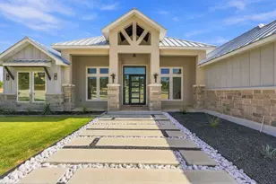 1501 Tramonto, New Braunfels, TX 78132 - Photo 2