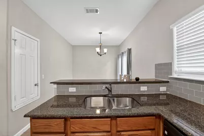5625 Signal Point Point, Austin, TX 78724 - Photo 10