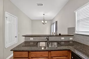 5625 Signal Point Point, Austin, TX 78724 - Photo 10