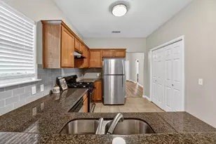 5625 Signal Point Point, Austin, TX 78724 - Photo 12
