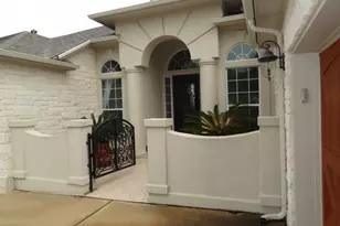 1813 Val Verde, Austin, TX 78732 - Photo 4
