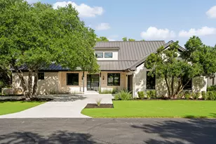12 Treehaven Ln, The Hills, TX 78738 - Photo 1