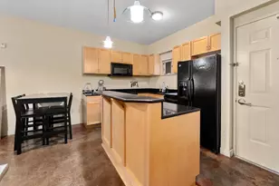 711 W 26th St, Austin, TX 78705 - Photo 6