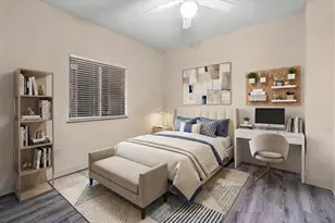 711 W 26th St, Austin, TX 78705 - Photo 4