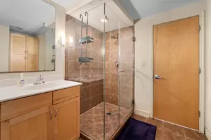 711 W 26th St, Austin, TX 78705 - Photo 16