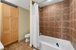 711 W 26th St, Austin, TX 78705 - Photo 12