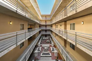 711 W 26th St, Austin, TX 78705 - Photo 20