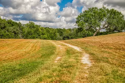 515 E Sh 543 Loop, West Point, TX 78963 - Photo 20