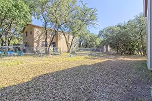 401 Hedgewood Dr, Georgetown, TX 78628 - Photo 6