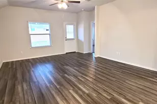 172 Pivot Dr, Taylor, TX 76574 - Photo 10