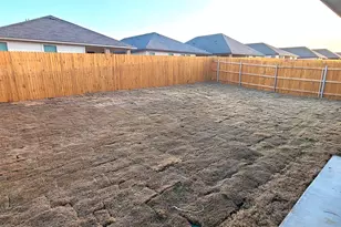 172 Pivot Dr, Taylor, TX 76574 - Photo 18