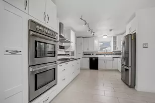 13135 Mill Stone Dr, Austin, TX 78729 - Photo 10