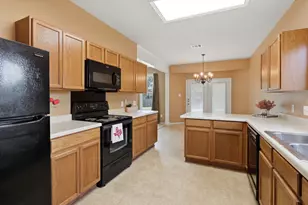 109 Silver Lace Ln, Round Rock, TX 78664 - Photo 12