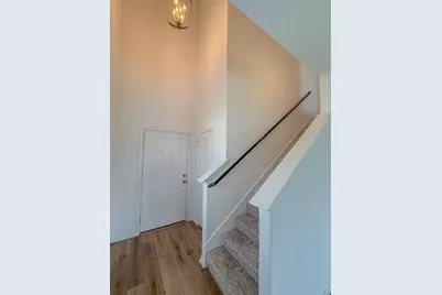 725 Bronco Billy Drive, Jarrell, TX 76537 - Photo 6