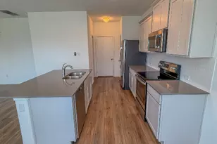 725 Bronco Billy Dr, Jarrell, TX 76537 - Photo 10