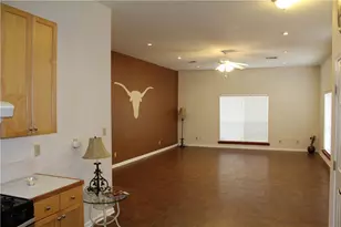 109 W 38th St, Austin, TX 78705 - Photo 2