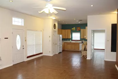 109 W 38th Street #B, Austin, TX 78705 - Photo 4