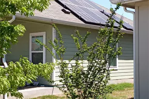 204 Oldbridge Dr, Hutto, TX 78634 - Photo 4